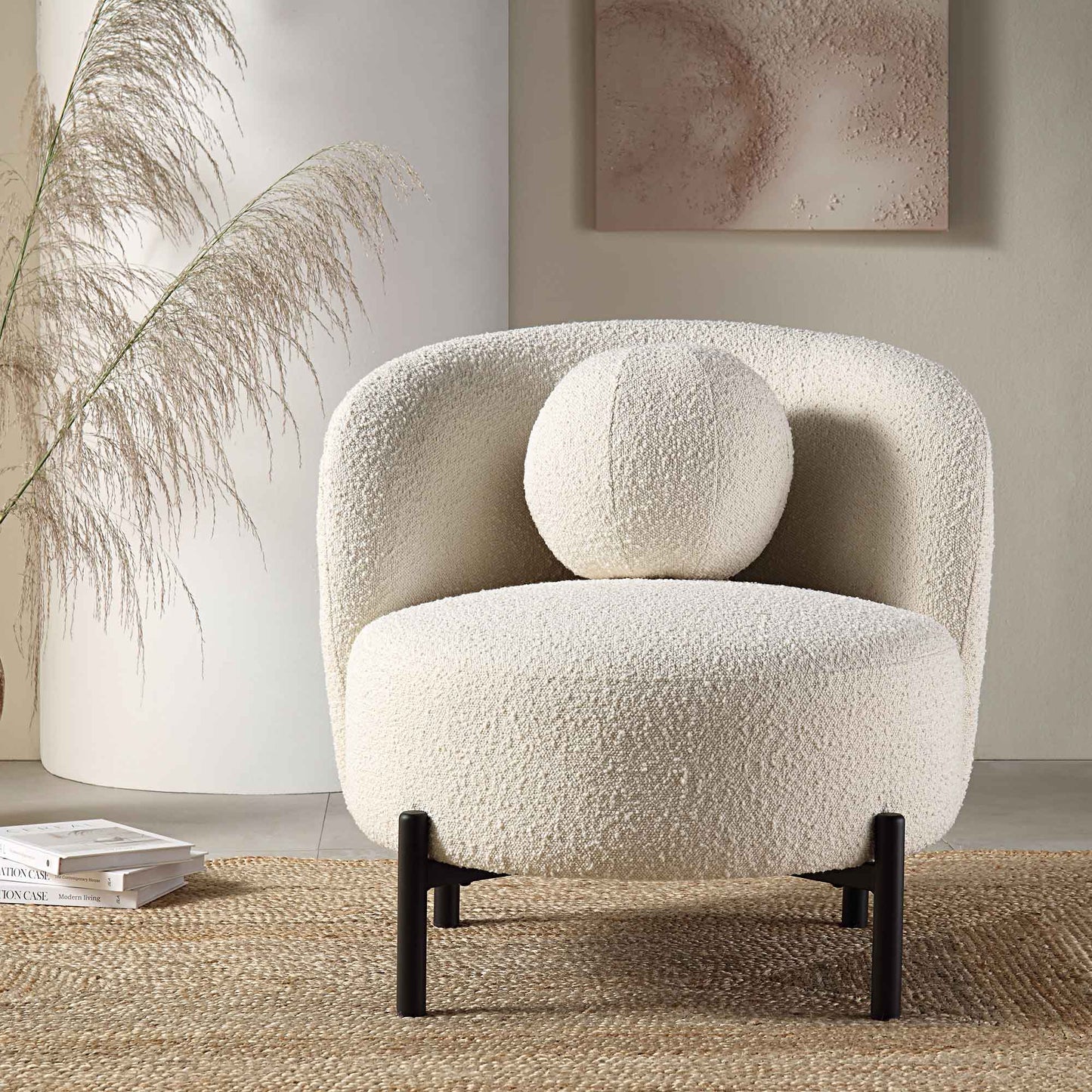 Fauteuil Amboise avec coussin boule, boucle écrue