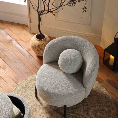 Fauteuil Amboise avec coussin boule, boucle gris brume