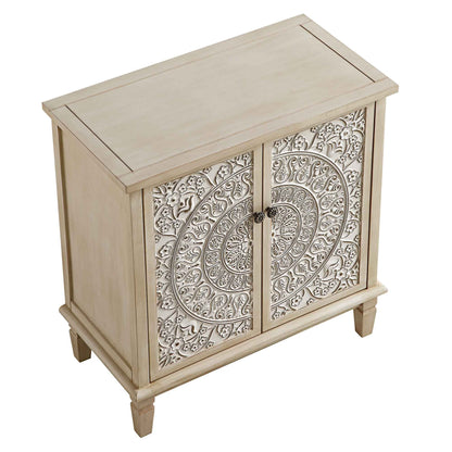 Petit buffet sculpté blanchi à la chaux de Chantilly