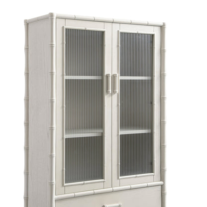 Armoire 2 portes Elstowe en imitation bambou et verre cannelé, blanc ombré