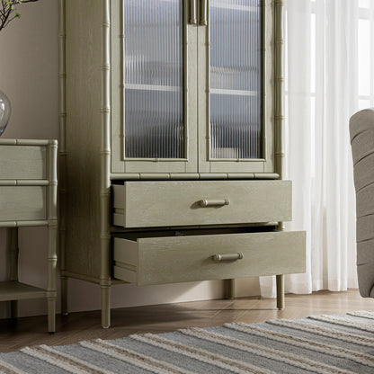 Armoire 2 portes Elstowe en imitation bambou et verre cannelé, vert sauge