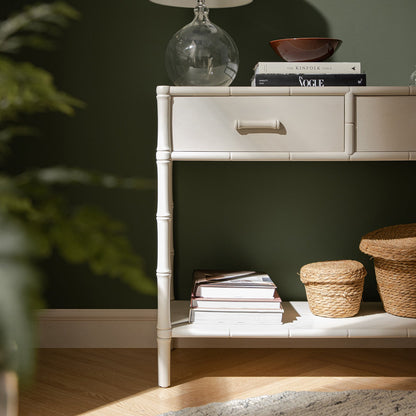 Console Elstowe imitation bambou à 2 tiroirs, blanc ombré