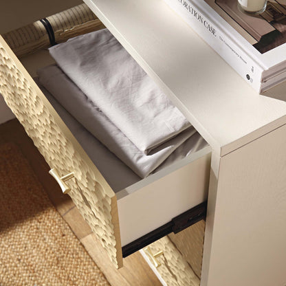 Commode 3 tiroirs sculptée Bianca Chip, beige sable et ivoire