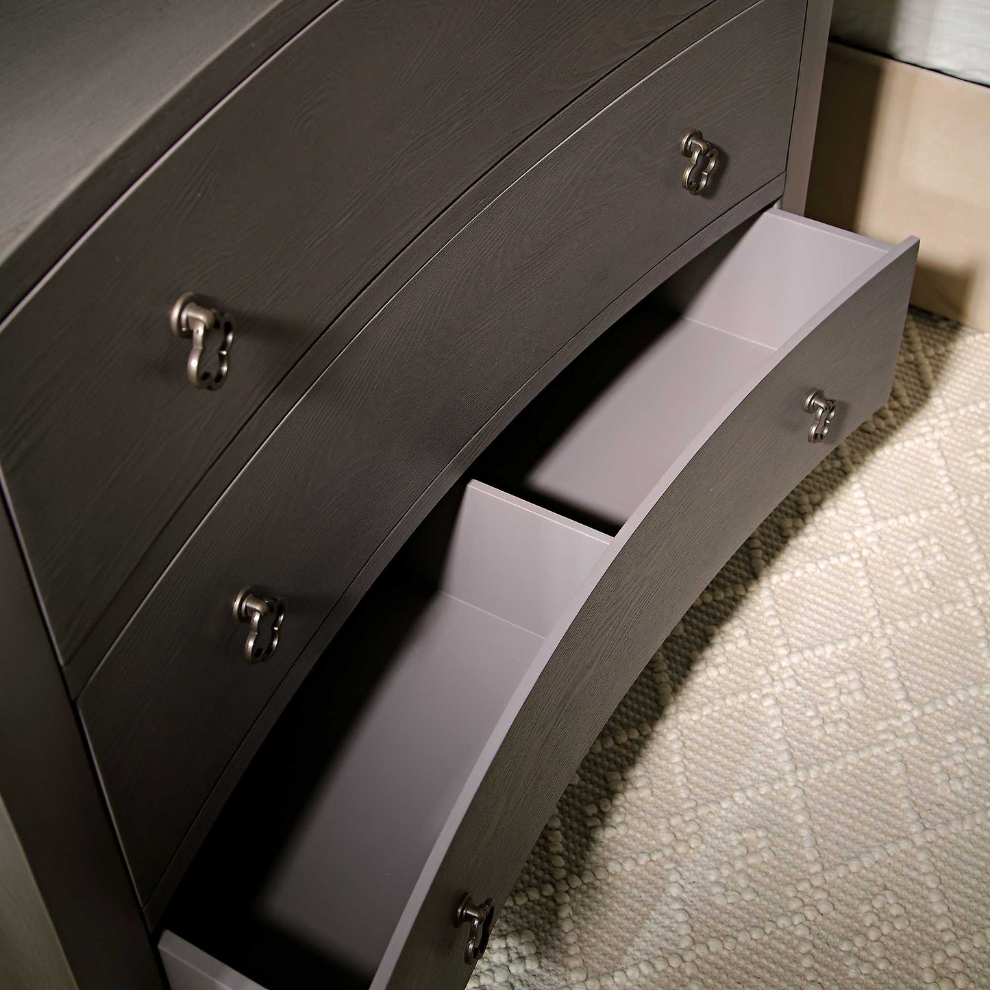 Commode concave Thalia, chêne argenté