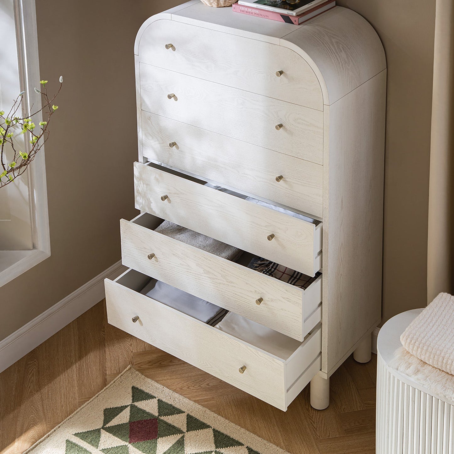 Commode haute Maude, frêne blanc lavé