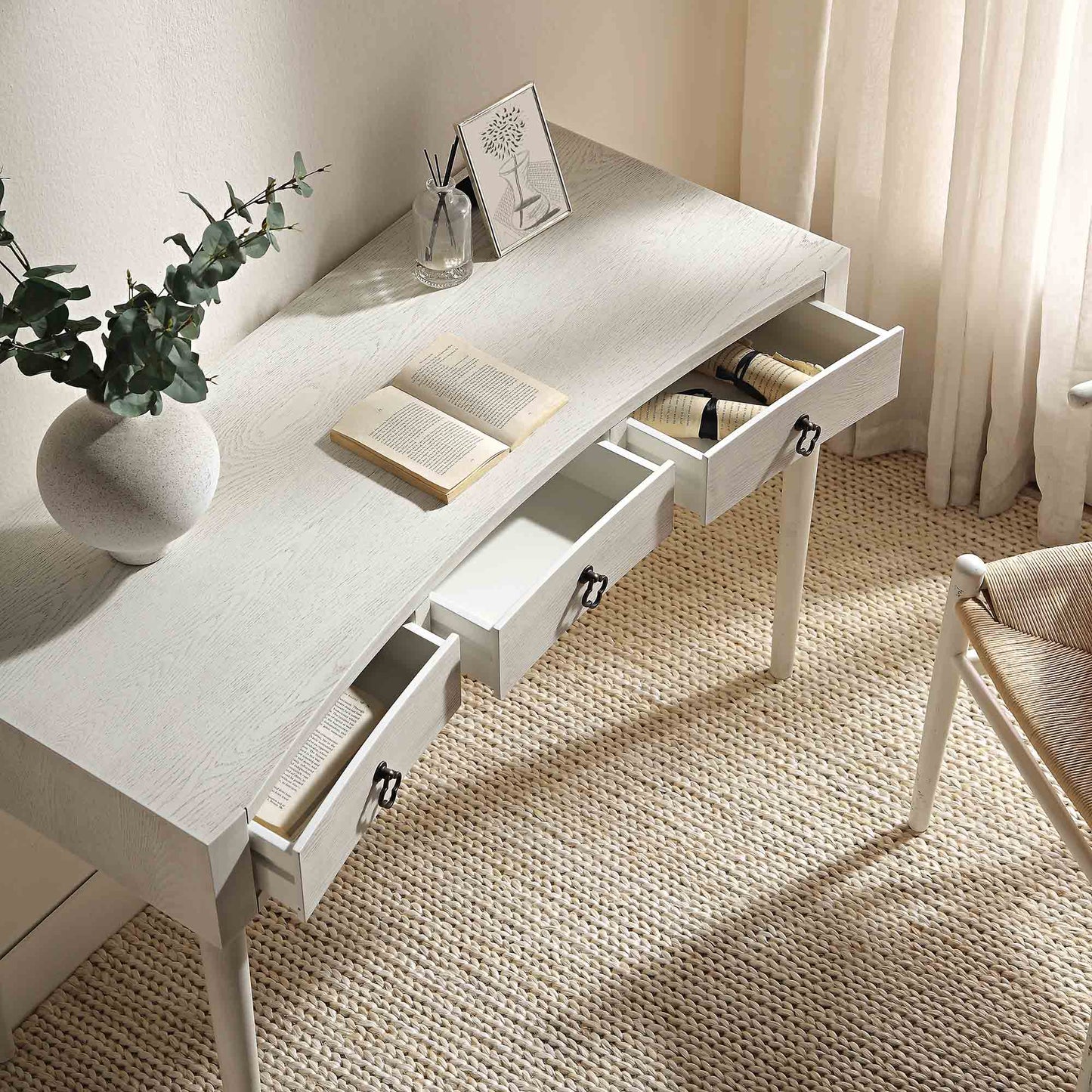 Coiffeuse concave Thalia, blanc délavé