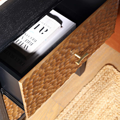 Table de chevet sculptée Bianca Chip, bronze antique et noir