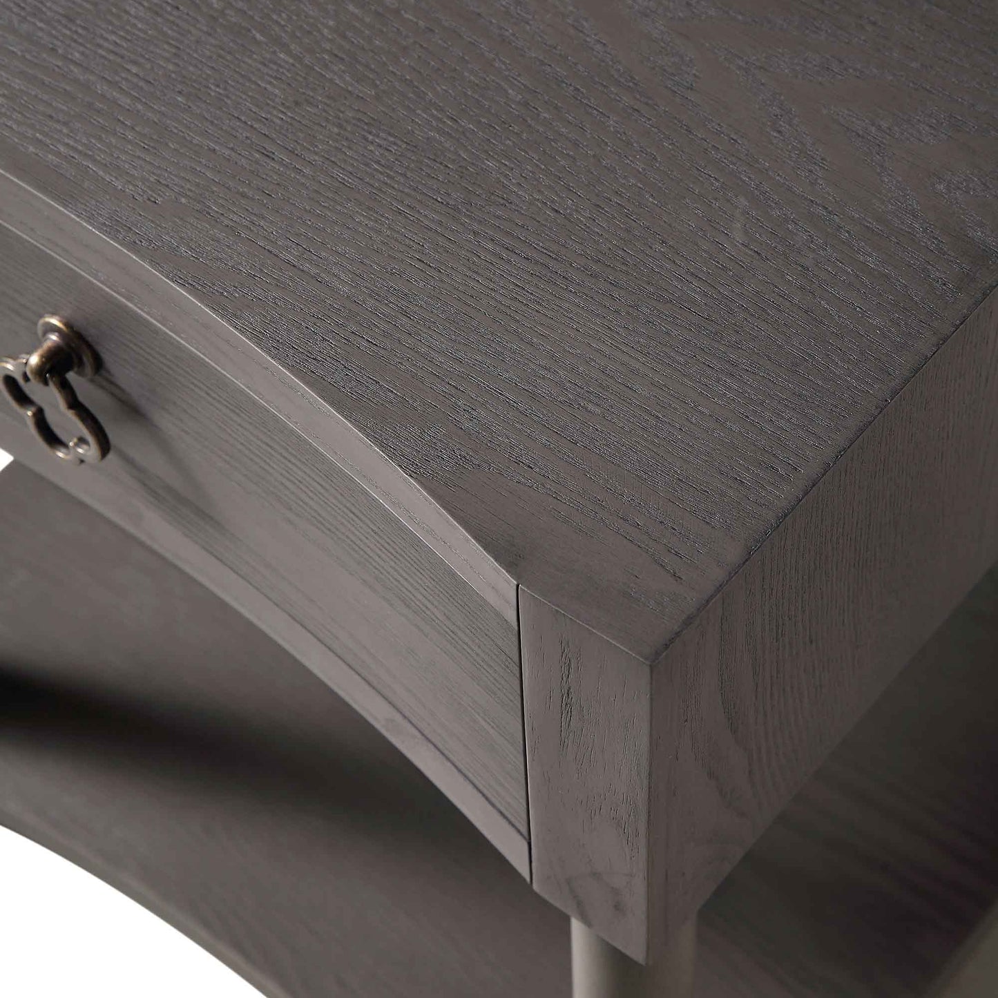 Table de chevet concave Thalia à 1 tiroir, chêne argenté