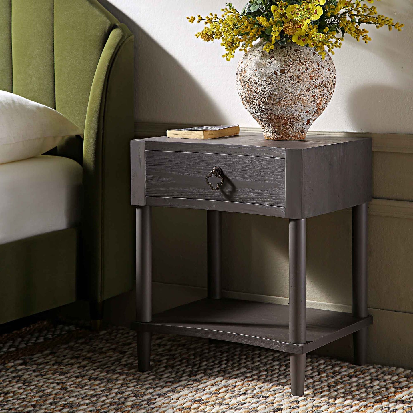 Table de chevet concave Thalia à 1 tiroir, chêne argenté