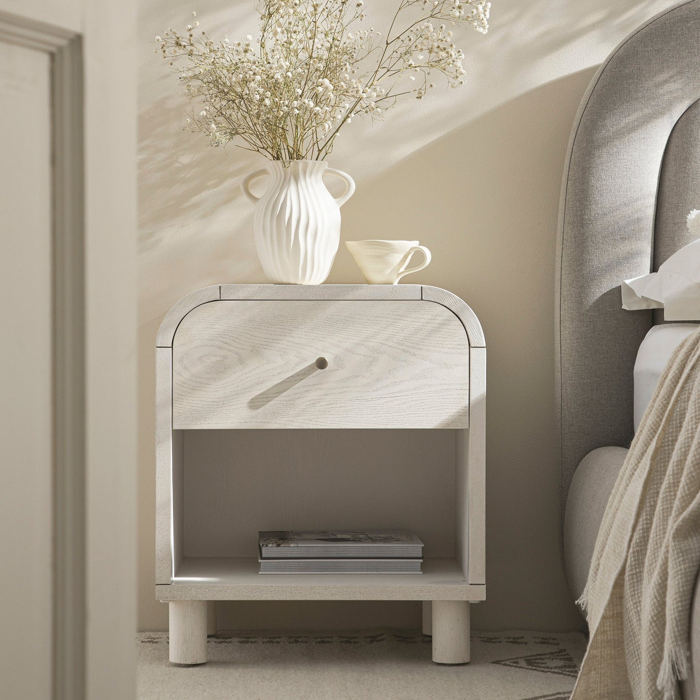 Table de chevet Maude 1 tiroir, frêne blanc lavé