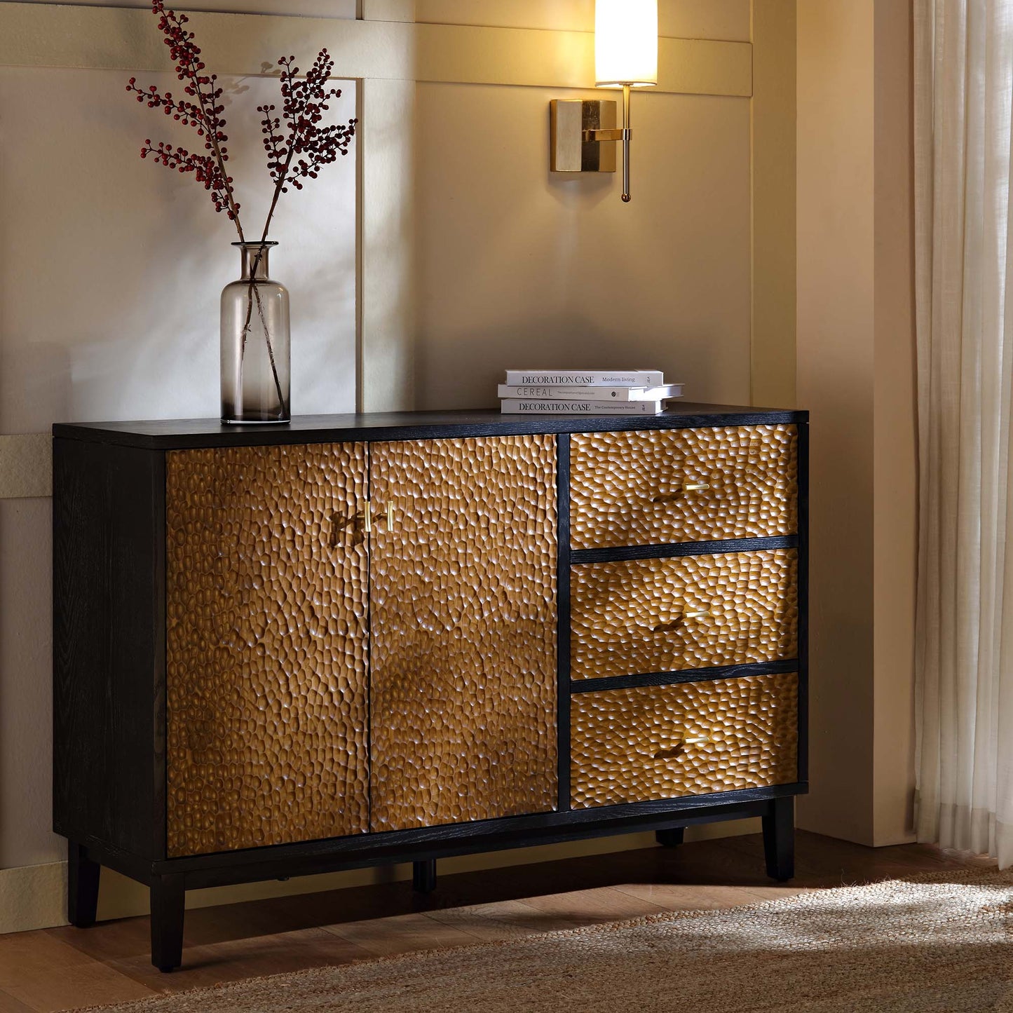 Buffet sculpté Bianca Chip à 2 portes et 3 tiroirs, bronze antique et noir