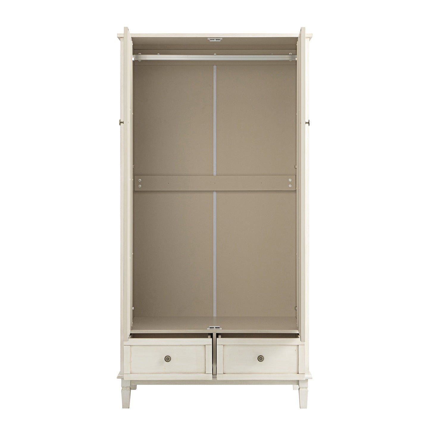 Armoire double sculptée blanchie à la chaux de Chantilly