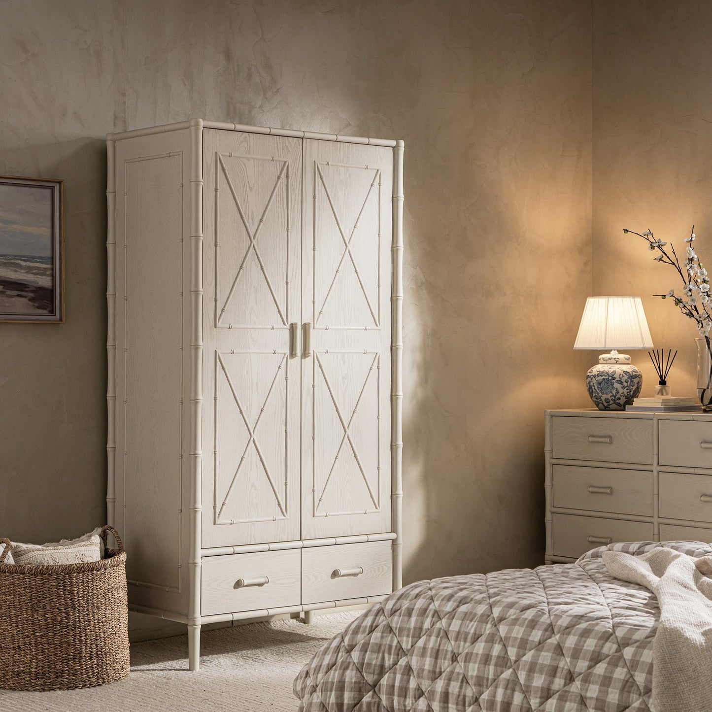 Armoire double Elstowe en imitation bambou, blanc ombré
