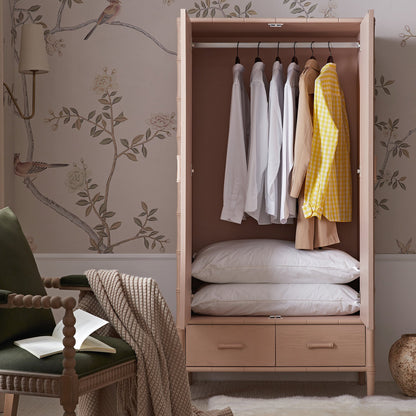 Armoire double en imitation bambou Elstowe, rose nude