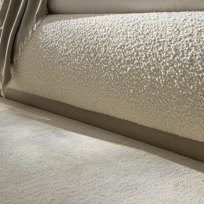 Lit coffre rembourré en bois Luella, modèle Boucle écru