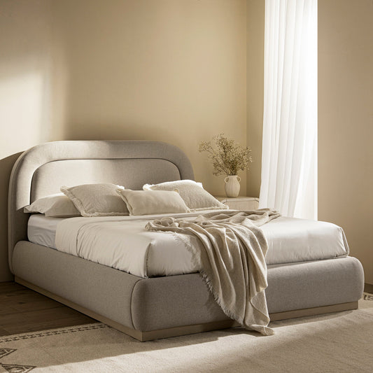 Lit avec sommier tapissier en bois Luella, tissu sable