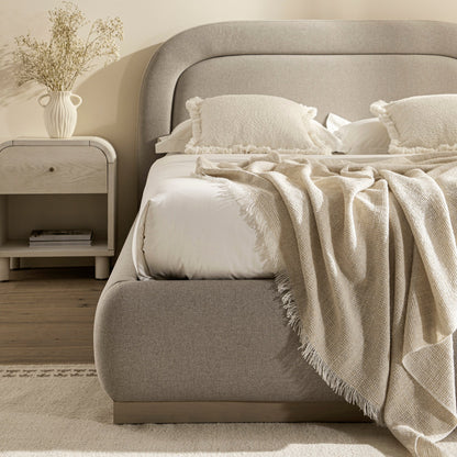 Lit avec sommier tapissier en bois Luella, tissu sable