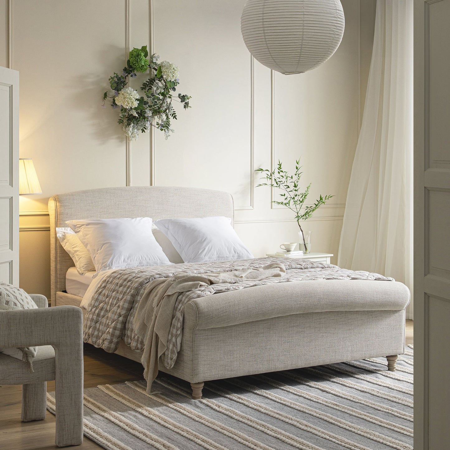 Lit-bateau de rangement ottoman Porchester, tissu texturé tissé couleur avoine