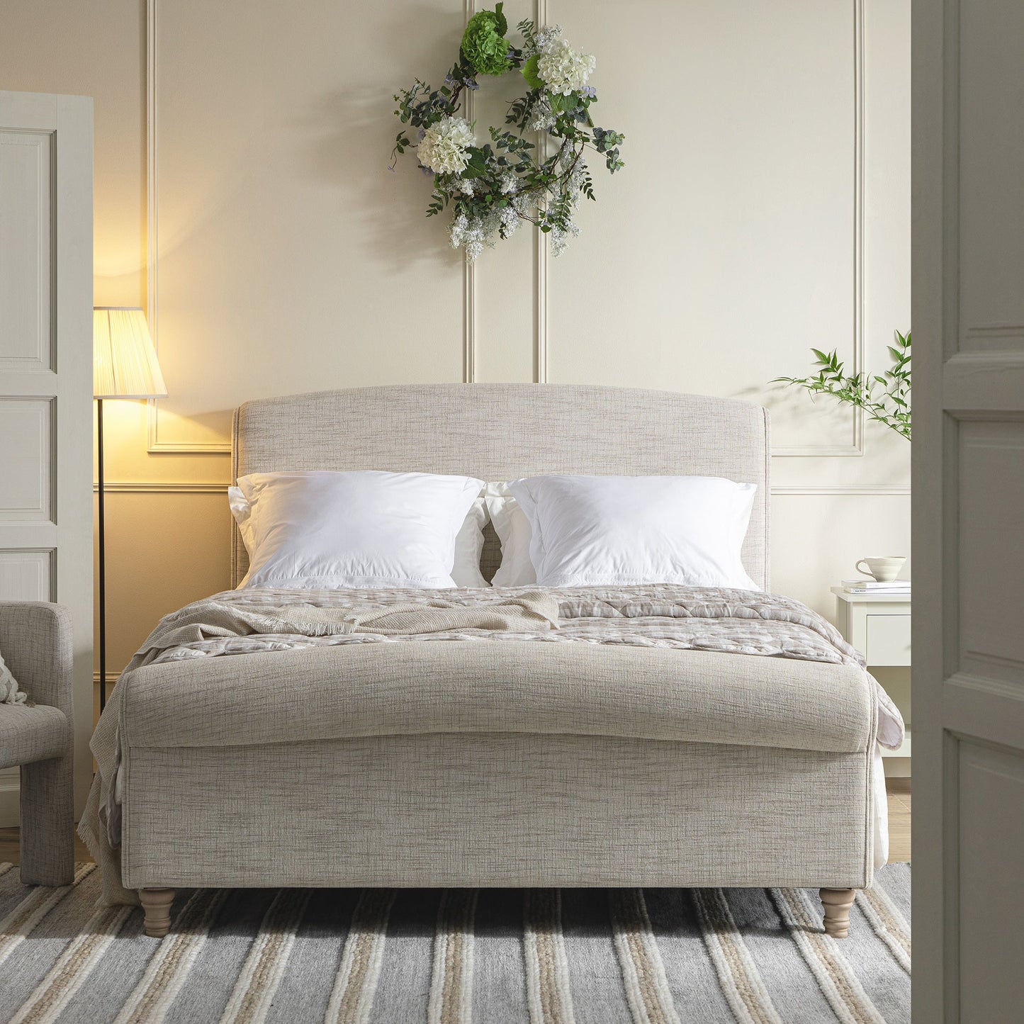 Lit-bateau de rangement ottoman Porchester, tissu texturé tissé couleur avoine