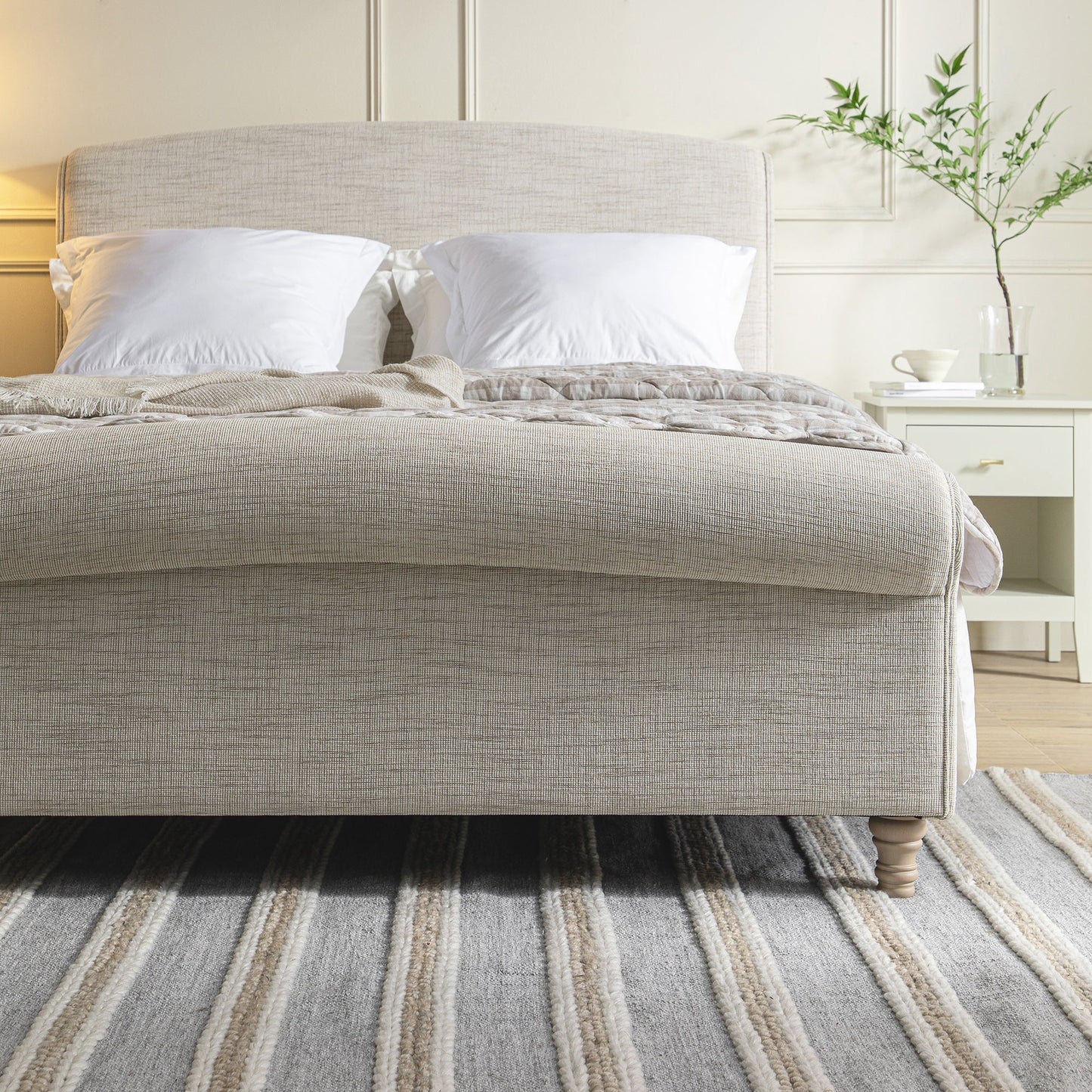 Lit-bateau de rangement ottoman Porchester, tissu texturé tissé couleur avoine