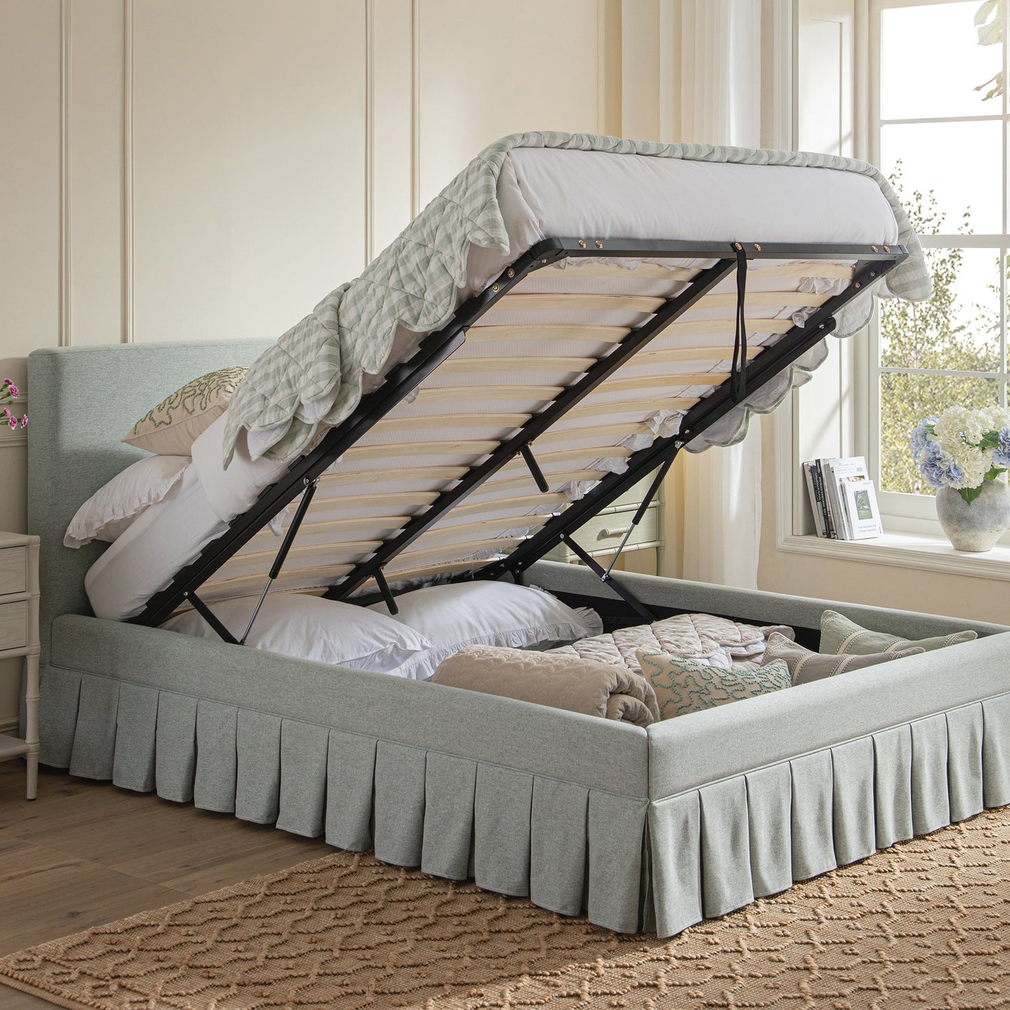 Lit ottoman de rangement à plis creux Egerton, tissu brossé bleu pâle