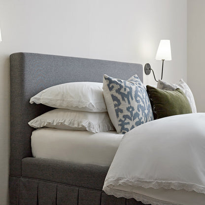 Lit ottoman de rangement à plis creux Egerton, tissu brossé anthracite